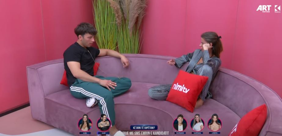 Santiana i thotë Blerandos që kurrë s'e ka ofenduar e para, ky e mbyll debatin me kërkim-falje (VIDEO)