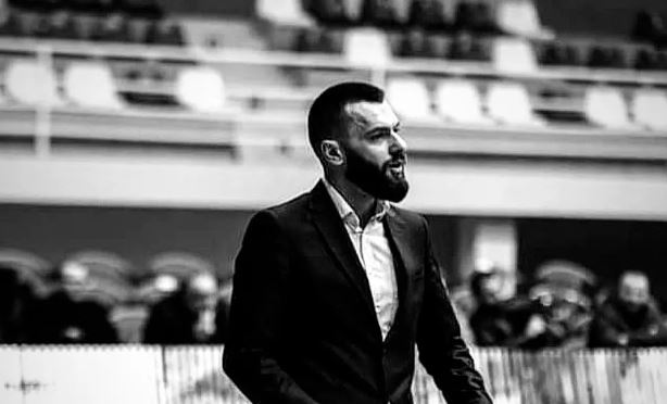 Vdes në moshën 33-vjeçare trajneri Illmen Bajra