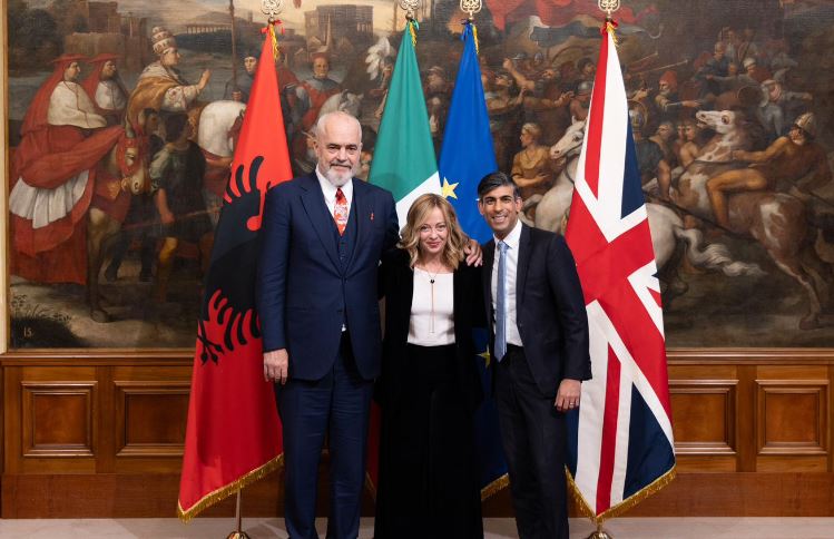 Rama takohet me Melonin dhe Sunak në Romë, në fokus bashkëpunimi trilateral (VIDEO)