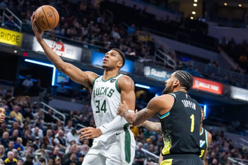 Antetokounmpo thyen rekord tek Bucks (VIDEO)