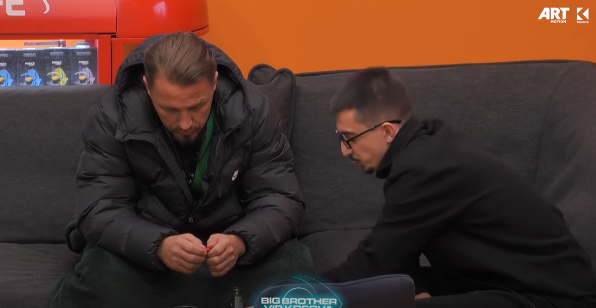 "Del me faqe të zezë prej këtu", Gani Gërmia i bindur se kjo banore do largohet nga BBVK2 (VIDEO)
