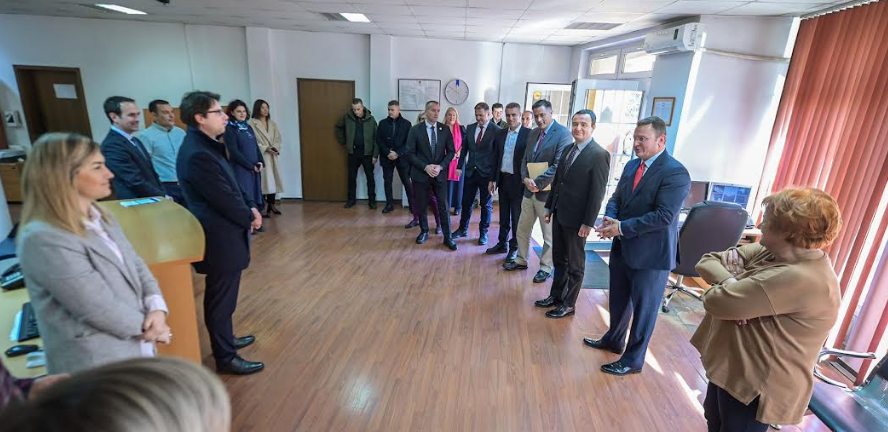 ​Kryeministri Kurti vizitë në zyret e Trust-it