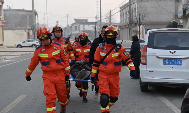 Tërmeti në Kinë: Numri i të vdekurve rritet në 134