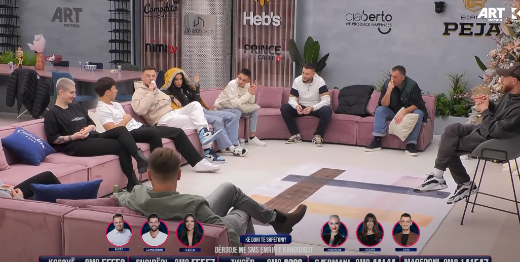 Banorët luajnë "Mafia", por cila ishte ecuria e lojës? (VIDEO)