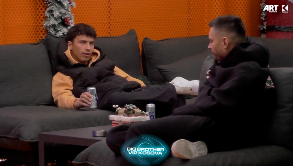 "Sa zhurma ka m'u bë, duhesh m'u përgatit", çka po e paralajmëron Blerando Mirdonin? (VIDEO)