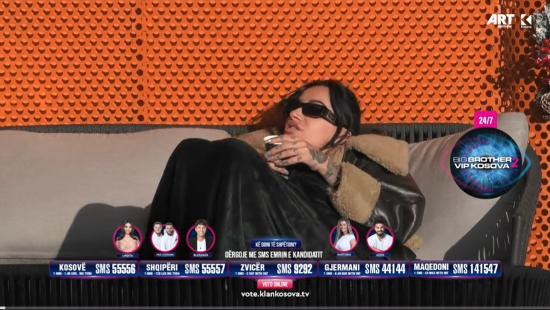 Alby i përshëndet të gjithë shqiptarët: Ishalla kaloni sa më mirë (VIDEO)