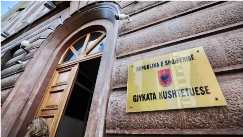 Kërkuan pezullimin e masës ndaj Berishës, Gjykata Kushtetuese rrëzon kërkesën e deputetëve të opozitës