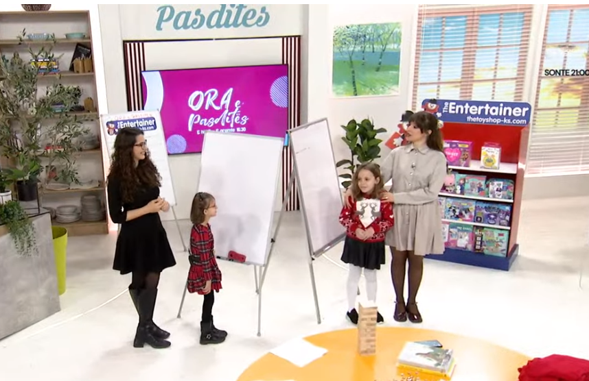 Riga dhe Dua, sfidohen në “Supermendjet” te Ora e Pasdites (VIDEO)