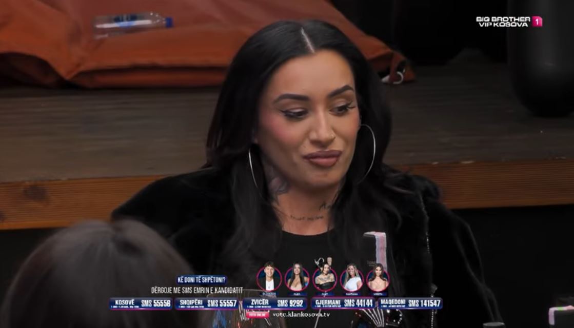 "Pyetje palidhje'' - Albyt nuk i pëlqeu kjo pyetje që ju bë (VIDEO)