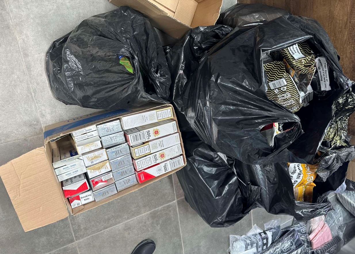 Policia sekuestron cigare dhe duhan në Gjilan