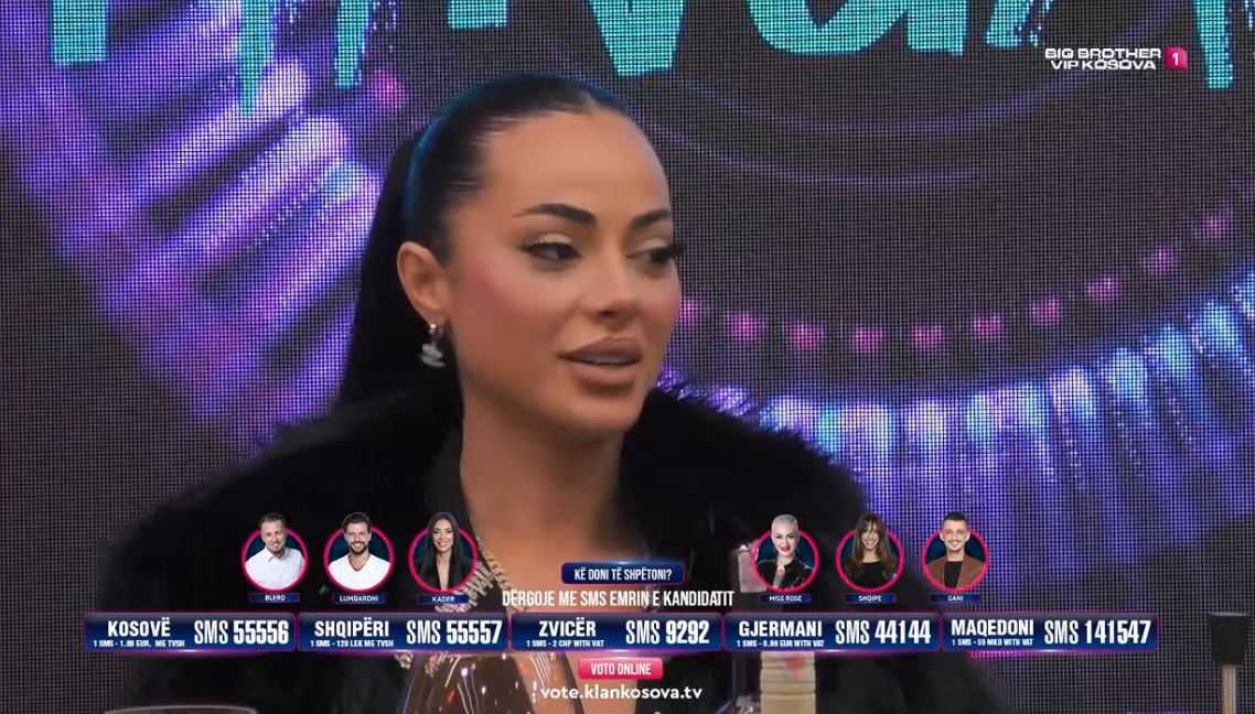 "Pyetje tepër e rëndë" - Kader vendoset në siklet (VIDEO)