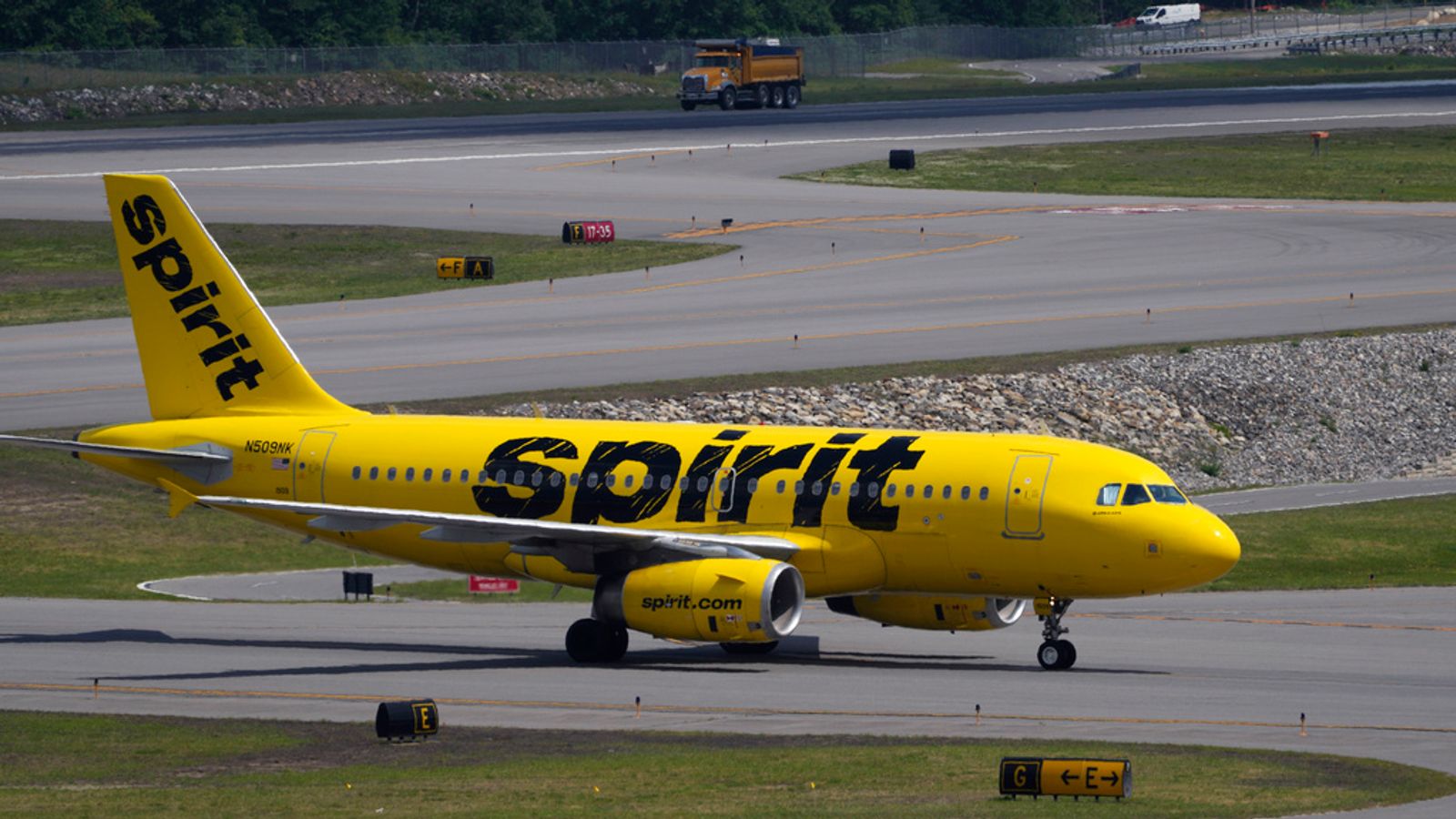 6-vjeçari bllokohet me kilometra larg gjyshes pasi u fut në aeroplanin e gabuar