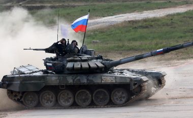 Rusia humbi 200 tanke në dy muajt e fundit, thotë zëdhënësi i ushtrisë ukrainase