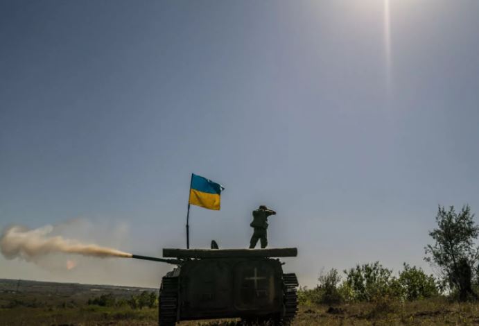 Zmbrapset Kievi pas paralajmërimit se do të sanksionohen ukrainasit që jetojnë jashtë nëse s'i bashkohen luftës