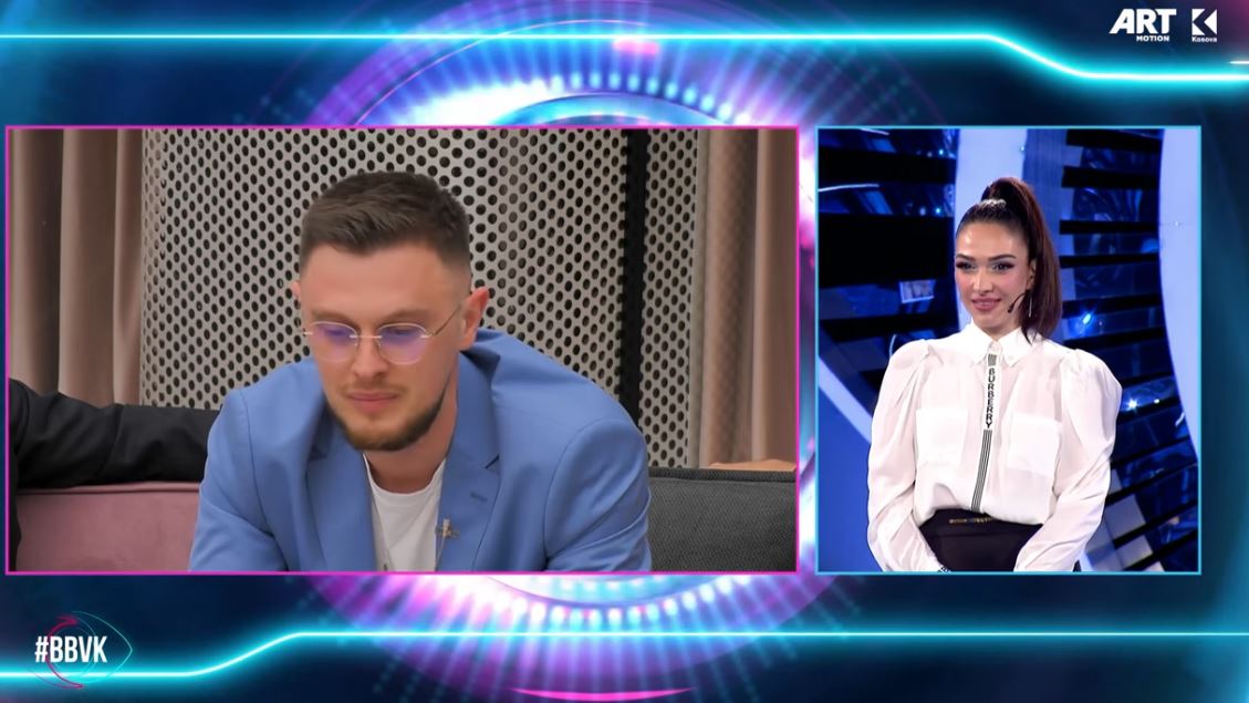 Ardi përfshihet nga emocionet në Prime, pasi pyetet për raportet me motrat (VIDEO)