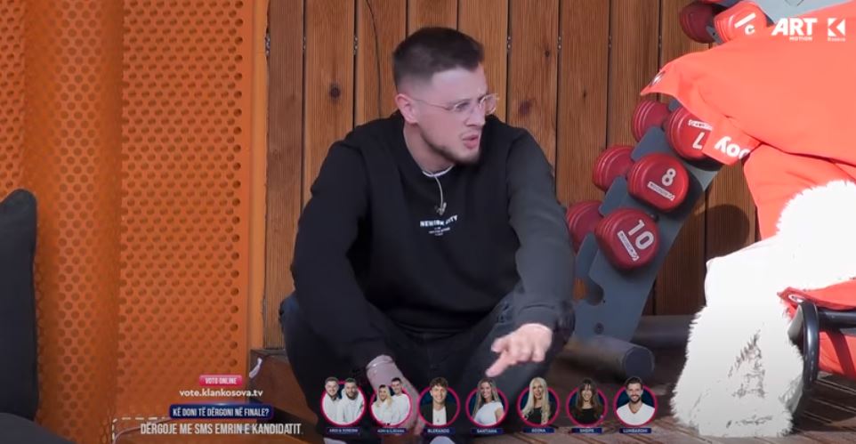 Si i ndihmoi qepa me mjaltë? Ardi tregon një histori interesante (VIDEO)