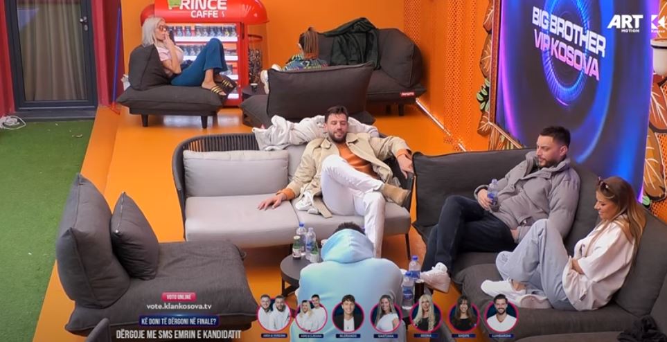 Lumbardhi, Edonës: A më don? – Ajo ia kthen: Unë e dua vetëm veten (VIDEO)