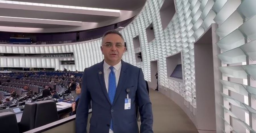 Besnik Tahiri