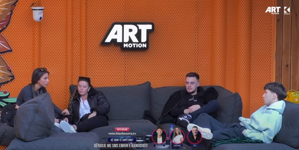 Blerando - Shqipes: Nuk po t'kuptoj se je si ajo radio n'kerr n'mëngjes (VIDEO)