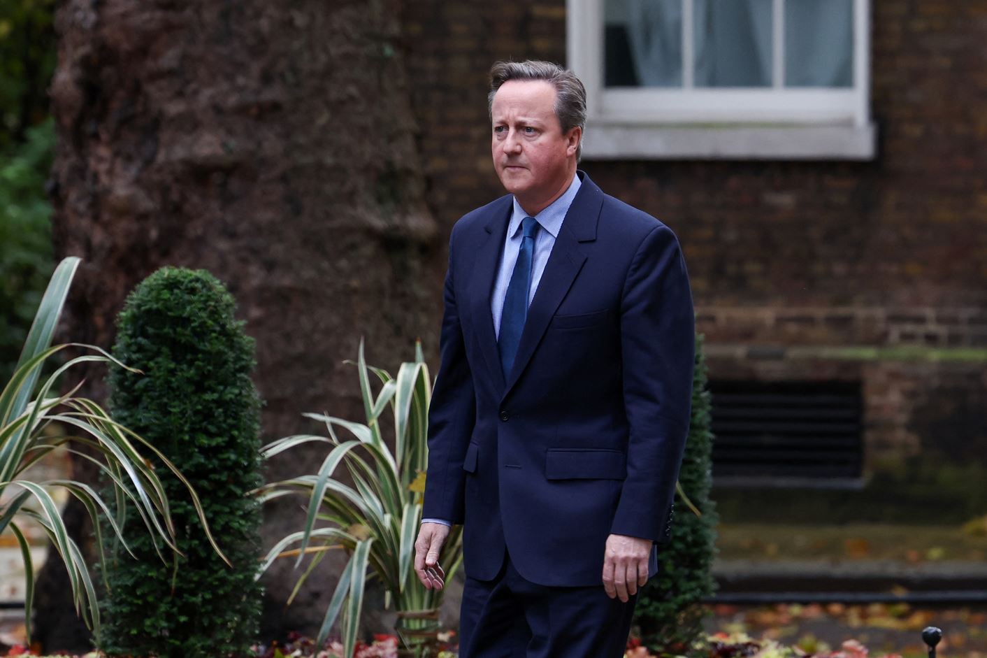 Cameron thotë se Izraeli duhet të rikthejë ujin në Gaza