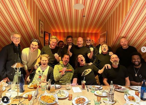 Humoristi i mirë me shokë shumë, Jim Carrey festoon ditëlindjen me superyje