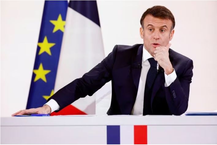 Macron përsëri "s'e përjashton mundësinë e dërgimit të trupave" në Ukrainë