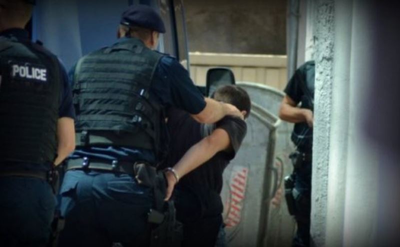 Ferizaj: Pengon personin zyrtar, arrestohet i dyshuari