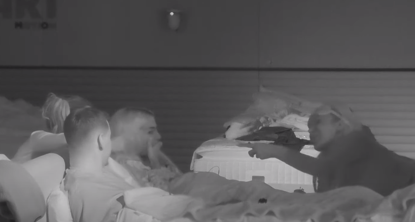 Iliriana imiton Edonën, shkakton të qeshura (VIDEO)