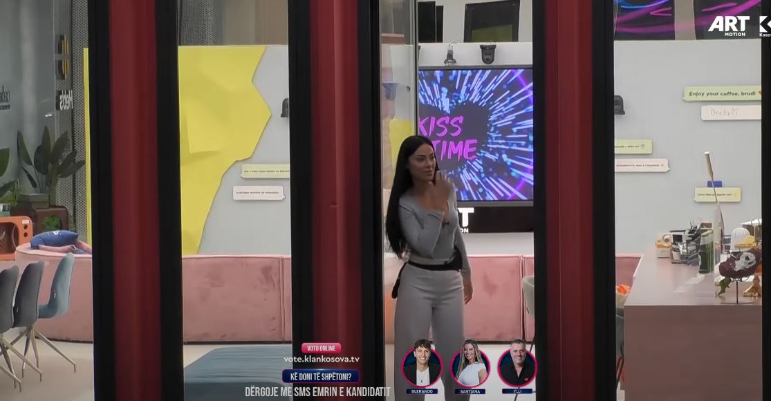 Kaderi vendos ta puthë Mirdonin, reagimi i këtij të fundit lë vend për habi (VIDEO)