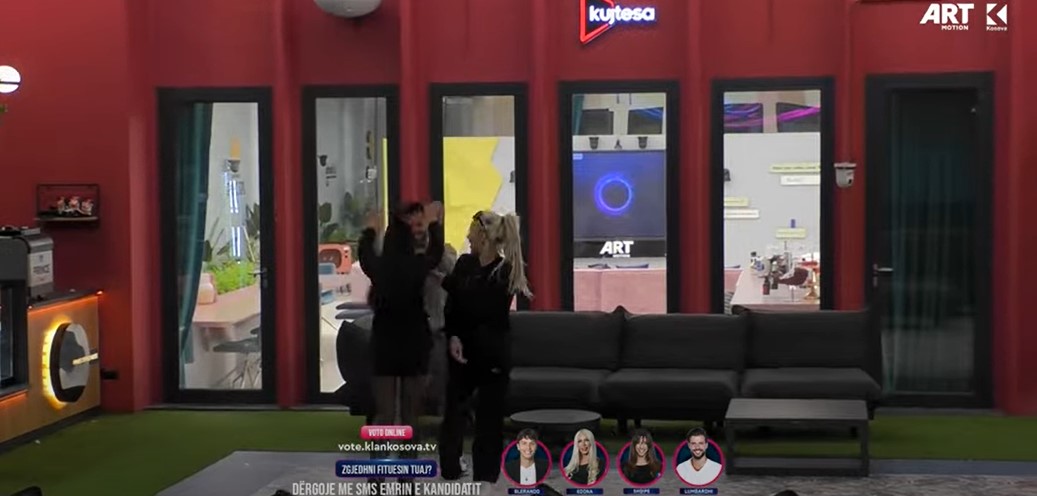 Kader e ngazëllyer me rikthimin e përkohshëm brenda: Shtëpia më e mira (VIDEO)