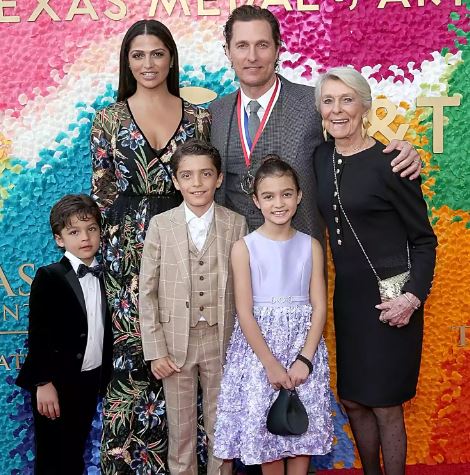 Matthew McConaughey ndan foto të rralla të vajzës Vida në ditëlindjen e saj të 14-të