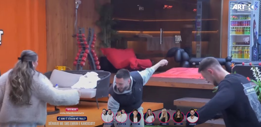 Mirdoni imiton nuset kur vallëzojnë së pari (VIDEO)