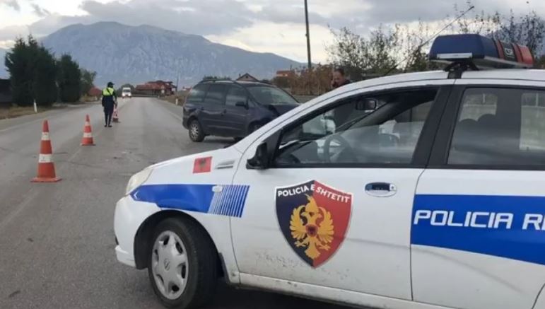 Aksident me fatalitet në aksin Divajë-Lushnjë, vdes një person