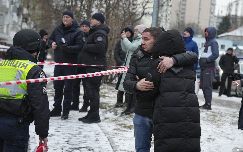 Raketat ruse vrasin gjashtë persona në Kiev dhe Kharkiv