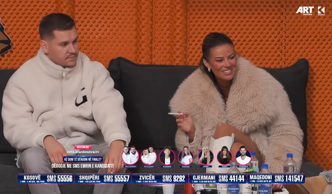 Santiana për nënën e saj: Është e vetmja femër në terren, me 12 meshkuj (VIDEO)