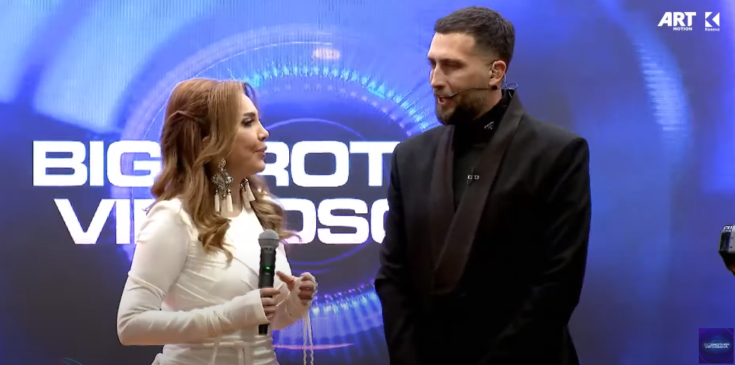 Teuta Selimi surprizon 'nysat' me performancë 'live' në Big Brother VIP Kosova (VIDEO)