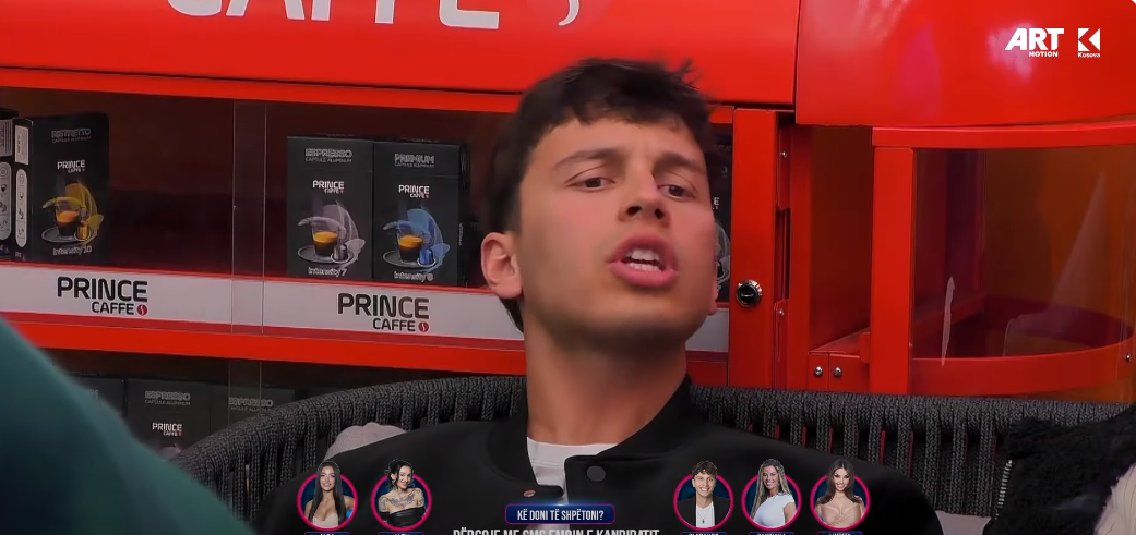 Blerando thumbon Adrin: Po të ishte një garë kush flet më palidhje, do fitoje ti (VIDEO)