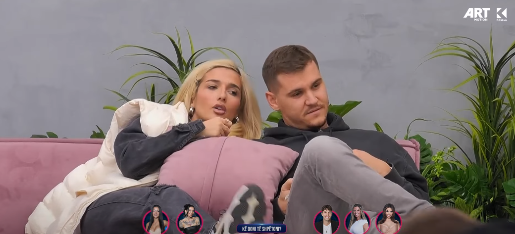 Adri drejtuar Blerandos: Je 'fake', Bleron e ke përqafë e pas shpinës ia ke ngulë, mua s'mundesh (VIDEO)
