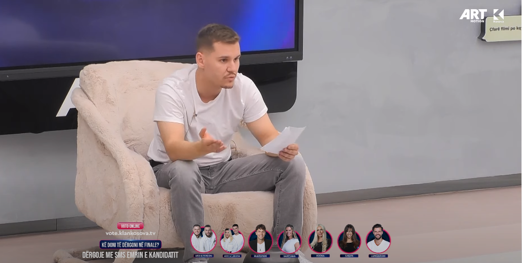 “Vëllai i Madh” sfidon banorët të luajnë bilardo me sy të mbyllur (VIDEO)