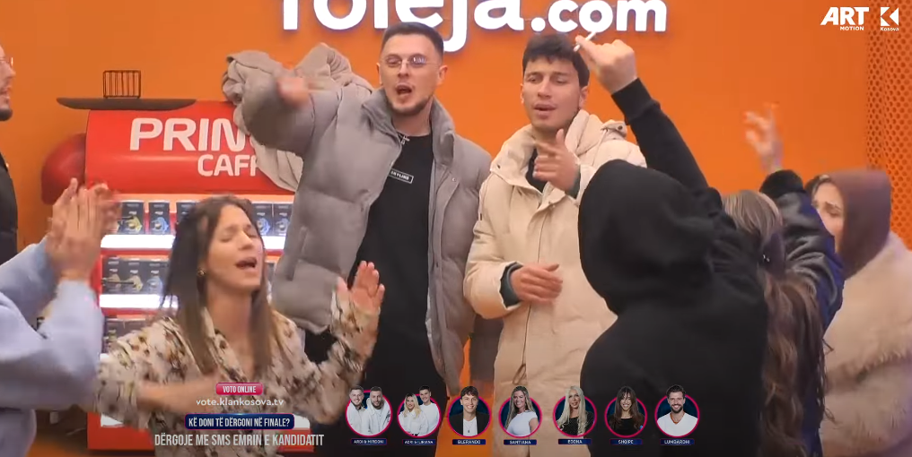 Iliriana fton banorët të kërcejnë për ditëlindjen e Blerandos (VIDEO)