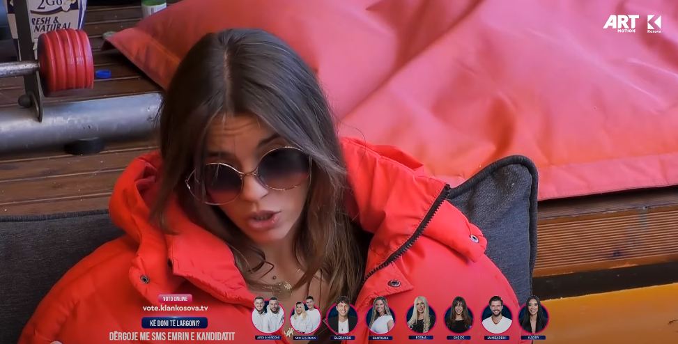 "Je e pabesë", Adri dhe Iliriana debatojnë me Shqipen, përfshihen edhe banorët tjerë (VIDEO)