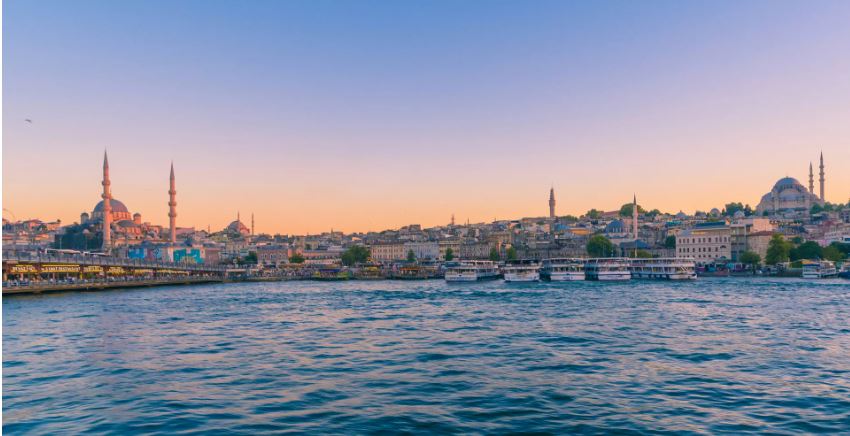 Xhamia ''Hagia Sophia'' e Stambollit ka vendosur një tarifë hyrjeje - Këtu keni janë disa alternativa falas për xhami të tjera