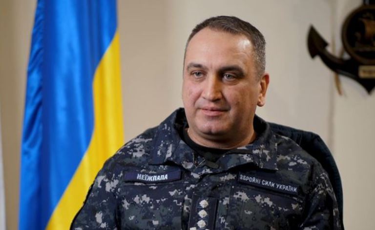Ukraina do ta fitonte luftën më shpejt nëse do përdorte armë britanike brenda Rusisë, thotë kreu i marinës