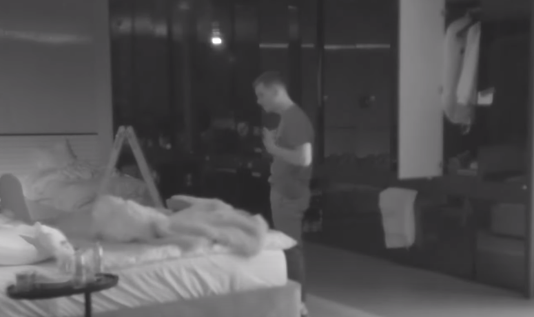 Adri dhe Iliriana “kapen” pak me njëri-tjetrin (VIDEO)