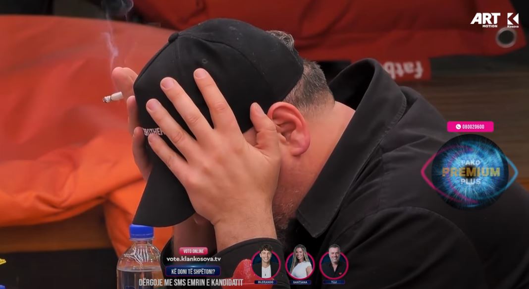 Çka ngjau mbrëmë? Yllit iu mbushën sytë me lotë (VIDEO)