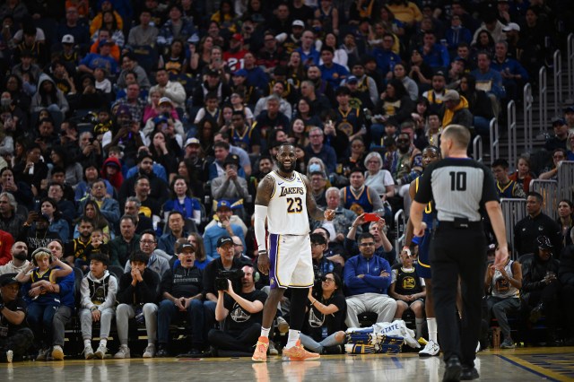 10 aksionet më të bukura të mbrëmjes në NBA (VIDEO)