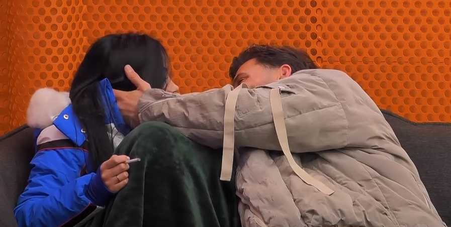 “E ndjeva mungesën tënde”, moment përkëdhelës mes Kaderit dhe Lumit (VIDEO)