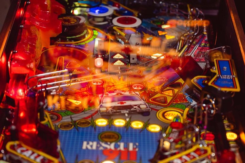 Burri nga Ohio përpiqet të luajë pinball për 63 orë