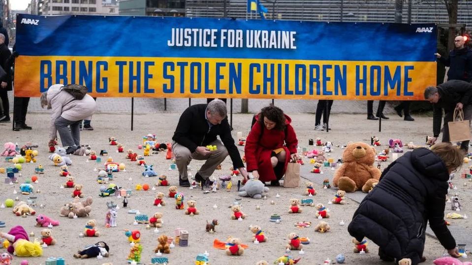 Ukraina: Dekreti i nënshtetësisë i nënshkruar nga Putini shkel të drejtat e fëmijëve