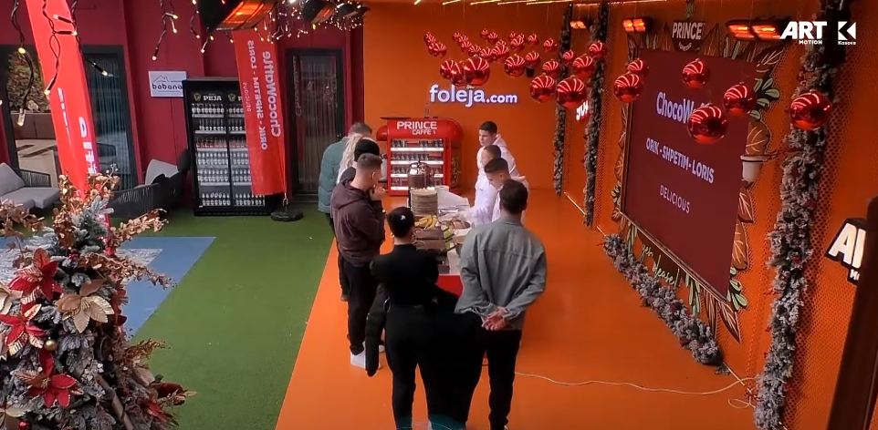 ChocoWaffle Delicious përkujdeset për mëngjesin e banorëve (VIDEO)
